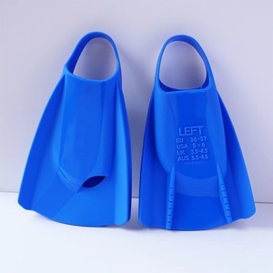 xinyixuan Blue Palmes de natation en silicone pour adulte, à talon ouvert, à lame courte, pour la plongée et l'entraînement au snorkeling - Product Image 1