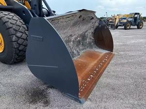 Sweden made original painted Volvo wheel <b>loader</b> L180H 6ton Volvo payloader Volvo heavy front end <b>loader</b> L180 used <b>loaders</b> - Product Image 6