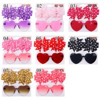 Ensemble transfrontalier de lunettes de soleil polarisées anti-UV pour enfants avec motif cœur mignon et nœuds pour cheveux, et pinces à cheveux assorties