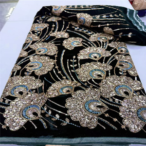 Tissus en dentelle perlée à sequins du Nigeria – Dentelle douce de haute qualité pour robes de mariée nigérianes et tenues de soirée - Product Image 2
