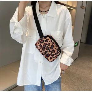 YIXIN 2024 nuova borsa a tracolla in Nylon Lulu per donna borsa a tracolla impermeabile marrone stampa leopardata piccola borsa sul petto