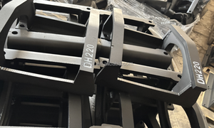 מגני גלגלי זחל למחפר, מגני מסילות זחל למחפר R924 - Product Image 3