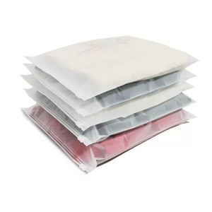 Sac à fermeture éclair givré écologique, sac en plastique refermable pour l'emballage des vêtements, sac à fermeture éclair mat - Product Image 1