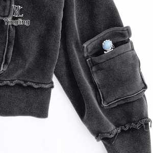 Yingling เสื้อฮู้ดสีดำโอเวอร์ไซส์แบบมีซิปเสื้อฟลีซแบบสตรีท - Product Image 4