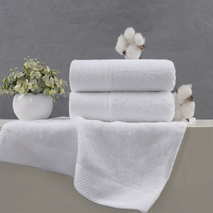 Toalla de hotel Kim Ryan, toalla de baño blanca gruesa de algodón puro de 180 g para hoteles y salones - Product Image 1