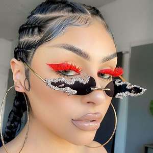 Gafas de Sol Pequeñas Sin Montura para Mujer, Modelo 2043, con Diamantes, Estilo Punk, Protección UV400 - Product Image 4