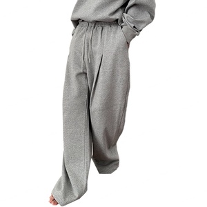 Pantalon de survêtement sportif plissé à jambe large, décontracté, épais et fluide, de haute qualité, pour la mode en gros - Product Image 2