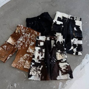 Jorts de mezclilla gruesa vintage personalizados de alta calidad con corte deshilachado, efecto desgastado, estilo cargo, transpirables, con estampado <span class=keywords><strong>animal</strong></span> de vaca, para verano - Product Image 1