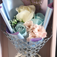 AYOYO OEM Umweltfreundliches Geschenk zum Muttertag, Abschlussfeier, Ostern, Neues Design Mini Dekorativer Seifenblumenstrauß für Frauen und Mädchen