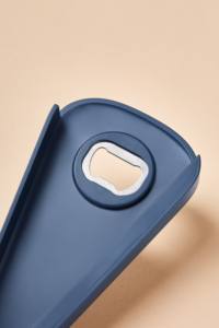 Abridor de botellas magnético de metal para bar, llavero personalizado, fácil de colgar. - Product Image 5