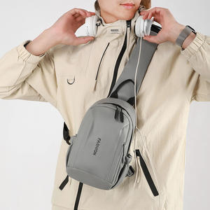 Sac de Poitrine Homme Tendance Grande Capacité Léger Résistant à l'Usure Sac à Bandoulière Unique Pour Tenues Quotidiennes Été 2025 - Product Image 3