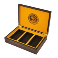 Boîte cadeau en bois grain foncé avec doublure en velours, insert en EVA, logo personnalisé, charnière dorée pour l'emballage de produits de santé, cadeau d'affaires haut de gamme