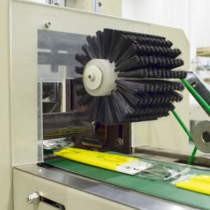 Machine d'emballage horizontale automatique pour couverts en papier, alimentation automatique, emballage en forme de coussin, prix, compagnie aérienne - Product Image 6