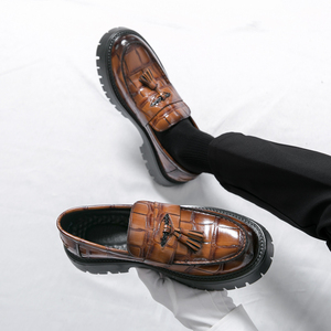 38-46 mocassins hommes décontracté chaussures d'affaires épais <span class=keywords><strong>noir</strong></span> blanc grille semelle sans lacet plate-forme brevet - Product Image 4