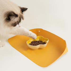 <span class=keywords><strong>Tapis</strong></span> d'alimentation pour animaux <span class=keywords><strong>de</strong></span> compagnie en cuir PU, imperméable, pliable, anti-déversement, pour gamelles <span class=keywords><strong>de</strong></span> chat et <span class=keywords><strong>de</strong></span> <span class=keywords><strong>chien</strong></span>, facile à nettoyer, pour petits et moyens animaux - Product Image 4