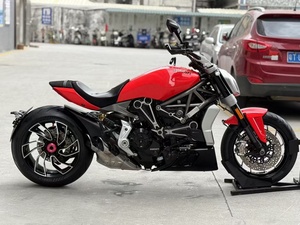 Motocicleta Ducati Diavel 1250CC Usada de Segunda Mano, Motocicleta de Calle a Gasolina, Lujosa y Potente, Motor de Alto Rendimiento 1000-1500cc - Product Image 4