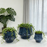 Vase à fleurs en céramique de forme irrégulière moderne, vases en porcelaine bleue pour la table du salon, la décoration de l'entrée, les incontournables pour la maison
