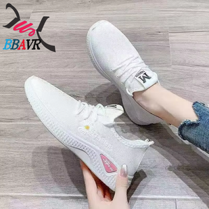 Nuevos Zapatos Deportivos Feizhinu para Primavera y Verano, Zapatos Casuales de Suela Suave para Mamá, Zapatos Deportivos de Malla de Caña Baja, Zapatos para Estudiantes al por Mayor - Product Image 3
