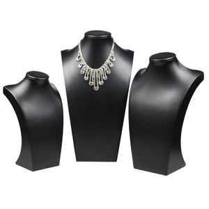 Support de présentation de collier en cuir PU noir de luxe, buste pour <span class=keywords><strong>bijoux</strong></span>, emballage, <span class=keywords><strong>vitrine</strong></span>, stock, vente en gros - Product Image 1
