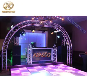 Display a traliccio in alluminio con sistema di illuminazione per DJ con Design a traliccio per eventi