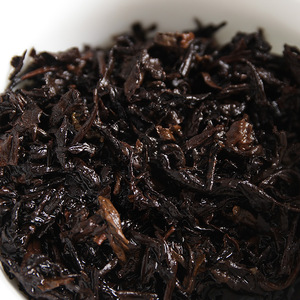 Té Puerh Maduro de Grado Imperial de Yunnan 2009, Botón Dorado, Pastel de Té Pequeño de 100g, Té Pu-Erh Comprimido para la Salud, Caja a Granel - Product Image 5