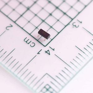 brand-new & original BAS40 43 SOT-23 Diodes Schottky Diodes 200mA 1V 40V - Product Image 1