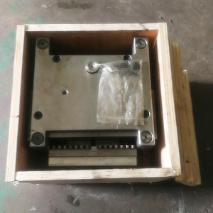 Fabbricazione della muffa delle etichette della corda della piastra della guarnizione del panno per octavia - Product Image 3