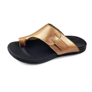 Zapatillas de playa con forro suave personalizado, <span class=keywords><strong>chanclas</strong></span> médicas de suela ancha, corrector ortopédico de <span class=keywords><strong>juanetes</strong></span>, zapatillas ajustables para hombres - Product Image 1