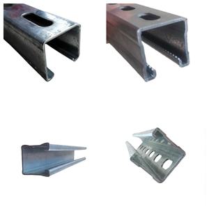 Шлицевая оцинкованная стальная стойка с отверстием - Product Image 6