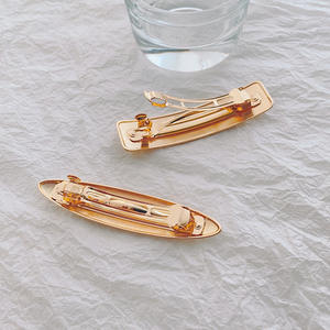 กิ๊บติดผมโลหะผสมหรูหรา ดีไซน์เรขาคณิต สีทอง สีเงิน ขนาดใหญ่ สำหรับผู้หญิง - Product Image 4