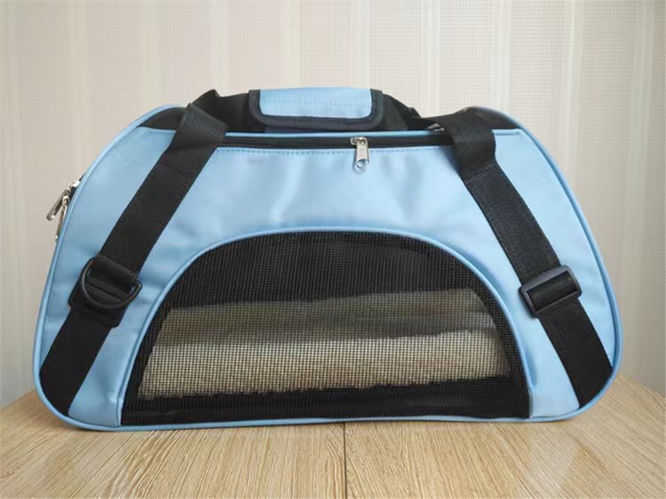 Nice Quality Large Capacity Dog Outdoor Bag Portable Pet Carrier Breathable Cage For Dog Cat