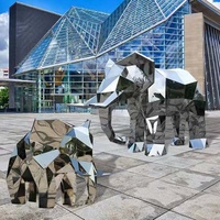 Statue d'éléphant indien grandeur nature moderne en acier inoxydable poli miroir, soudée, plaquée argent, surface géométrique 3D