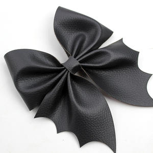 Accesorios para el Cabello de Niños de Acetato Negro para Halloween, Divertido Pasador de Pelo con Forma de Murciélago Brillante, Kimmy - Product Image 4