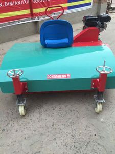 Cortacésped Ride-On Cortacésped <span class=keywords><strong>de</strong></span> pendiente para peinar las fibras <span class=keywords><strong>de</strong></span> césped artificial Cortacésped <span class=keywords><strong>de</strong></span> gasolina autopropulsado - Product Image 5