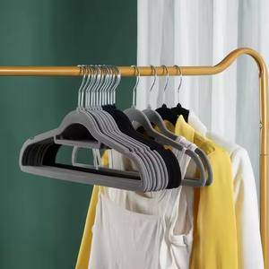 Cintres de porte en velours floqué anti-dérapant pliable à <span class=keywords><strong>pneu</strong></span> unique avec crochet rotatif à 360 degrés - Product Image 4