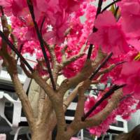 Y1023TikTok YouTube Instagram Arbre à tronc réaliste, cerisier artificiel, fleurs de cerisier de haute qualité, rose blanc, décoration intérieure et extérieure