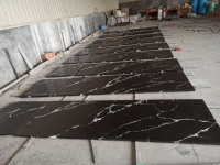 Goldtop Armoires de cuisine écologiques noires modulaires personnalisées Contreplaqué prêt à assembler MDF Ensemble complet d'îlot de cuisine moderne Robinet