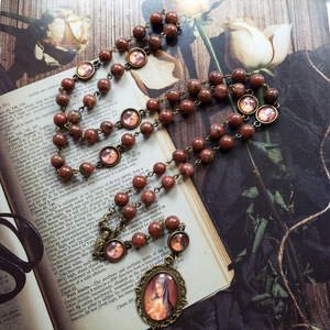 Chapelet en pierre naturelle perles catholiques Notre-Dame <span class=keywords><strong>de</strong></span> <span class=keywords><strong>Fatima</strong></span> Medjugorje pendentif chapelets en perles <span class=keywords><strong>de</strong></span> pierre rouge pour <span class=keywords><strong>la</strong></span> prière - Product Image 3
