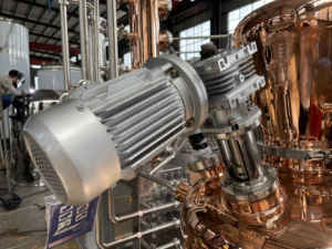 CE 300L Cuivre Whisky Rhum Brandy Still Colonne Distillateur Nouveau Corn Brandi Distilling Equipment Perroquet Destiler pour Alcools - Product Image 5