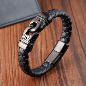 สร้อยข้อมือหนังแท้ถักชั้นเดียวสำหรับผู้ชาย |   ปืนพ่นเคลือบ PVD สีดำ สแตนเลสสตีล ลายโทเท็มโบราณ |   สายรัดข้อมือสุดเก๋ - Product Image 5