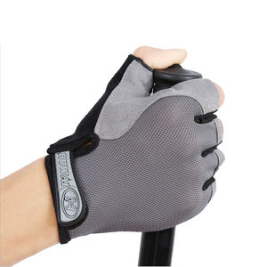 Guantes de entrenamiento de gimnasio de medio dedo antideslizantes de alto rendimiento para hombres y mujeres Premium Grip Fitness Cross Training Levantamiento de pesas - Product Image 5