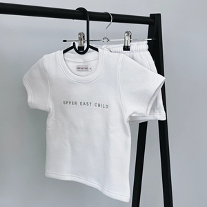 Set di pantaloncini per magliette in spugna francese per ragazze sportive da due pezzi con ricamo personalizzato - Product Image 2