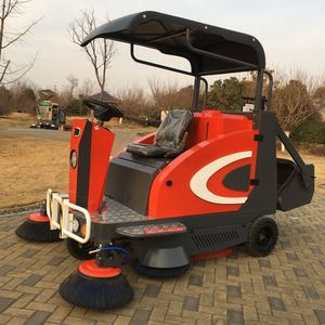 Industrial Automatic Vacuum Floor Machine Ride on Street Road Street Road - Product Image 2