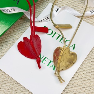 Lovely Heart Shape <b>Bag</b> Luxury Charm Fashion Keychain Portable <b>Key</b> <b>Ring</b> for Female Users Genuine Leather Keychain - Product Image 3