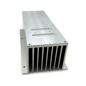 Profilé en aluminium personnalisé série 6000 <span class=keywords><strong>2026</strong></span>, <span class=keywords><strong>extrusion</strong></span> d'aluminium 6061 6063, dissipateur thermique avec usinage CNC - Product Image 5