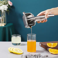 Leverancier Productie 304 Roestvrij Staal Handmatige Juicer Sinaasappel Citroen Juicer Huishoudelijke Draagbare Granaatappelpers