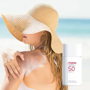 天然素食Phisycal着色保湿霜SPF 50 UVA UVB广谱保护所有皮肤类型超透明防晒霜