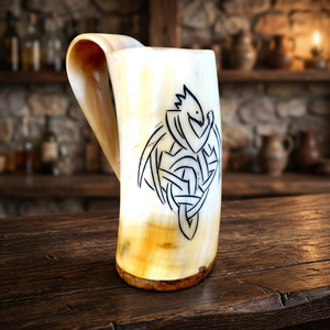 Nueva Jarra Vikinga Auténtica Hecha a Mano de Cuerno de Vaca, Jarra Natural para Beber Cerveza/Ale/Mead, Ecológica, Arte Folclórico, Estilo Medieval para el Hogar - Product Image 1