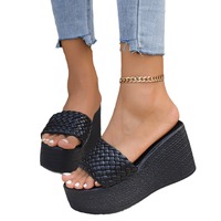 Nouvelles Chaussures d'Été Populaires pour Femmes Grandes Tailles, Sandales Compensées Simples et Décontractées à Semelles Épaisses, Polyvalentes et Très Demandées pour le Commerce International