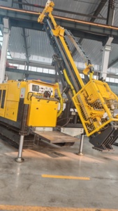 Giàn khoan thăm dò địa chất loại 1600 với mâm cặp thủy lực để điều tra địa kỹ thuật thu hồi lõi ổn định - Product Image 2